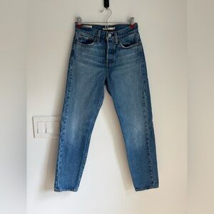 Levi's Premium Wedgie Straight Jeans Women’s Sz 24 Button Fly